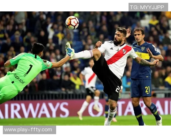 桑托斯精彩表现一人挡三敌反向库明加助攻防守与进攻双丰收